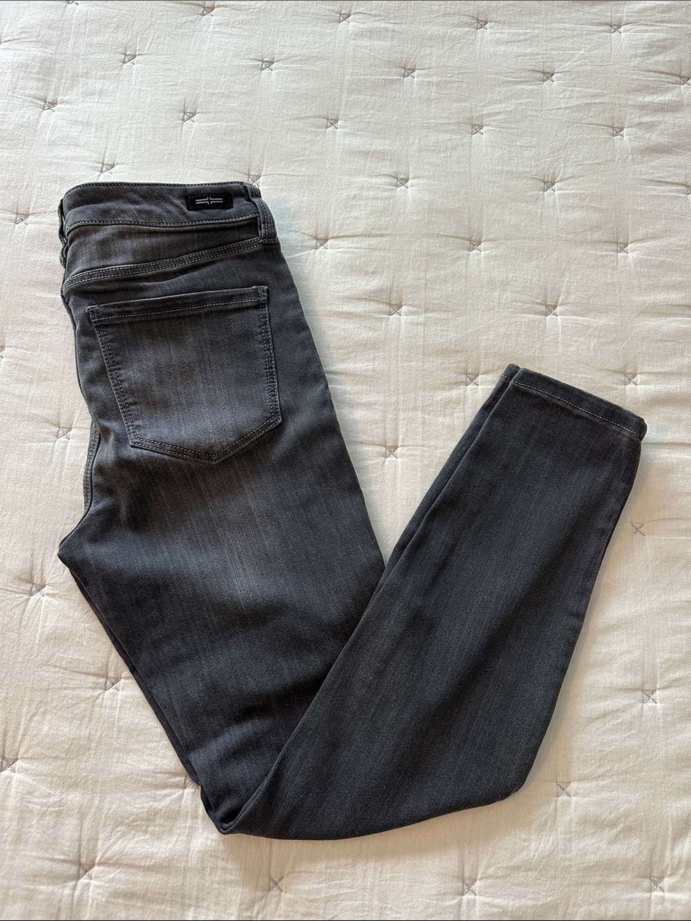 Liverpool Women’s Skinny Jeans in Washed Black